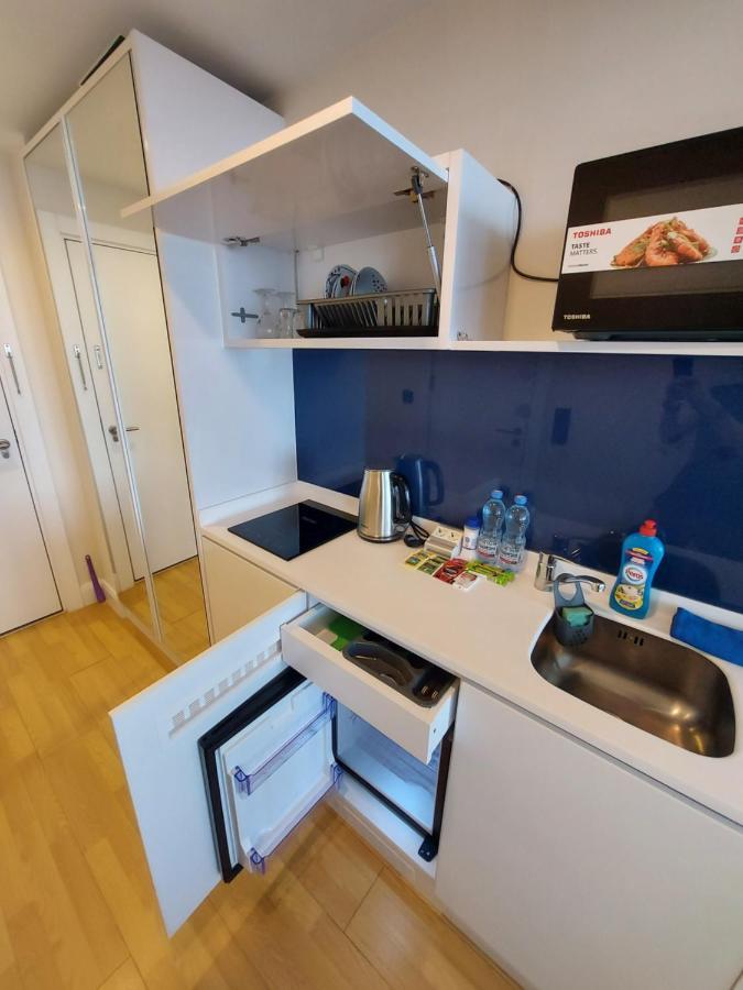 Apartamento Номера На Высоких Этажах 24,31 Batumi Exterior foto