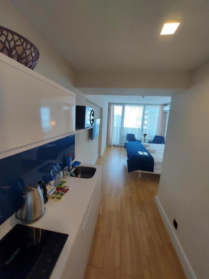 Apartamento Номера На Высоких Этажах 24,31 Batumi Exterior foto